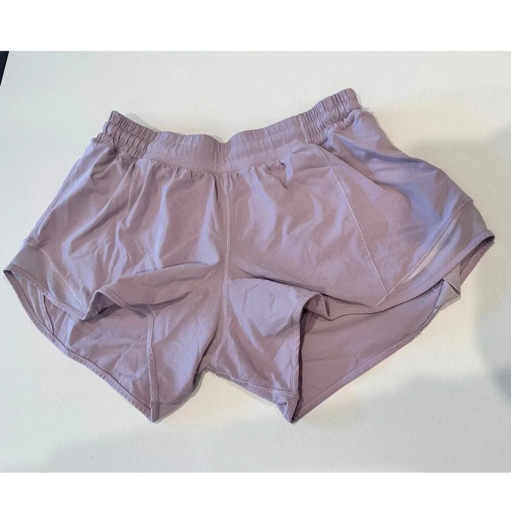 Lululemon Hotty Hot Short‎ II 4' Rose Quartz